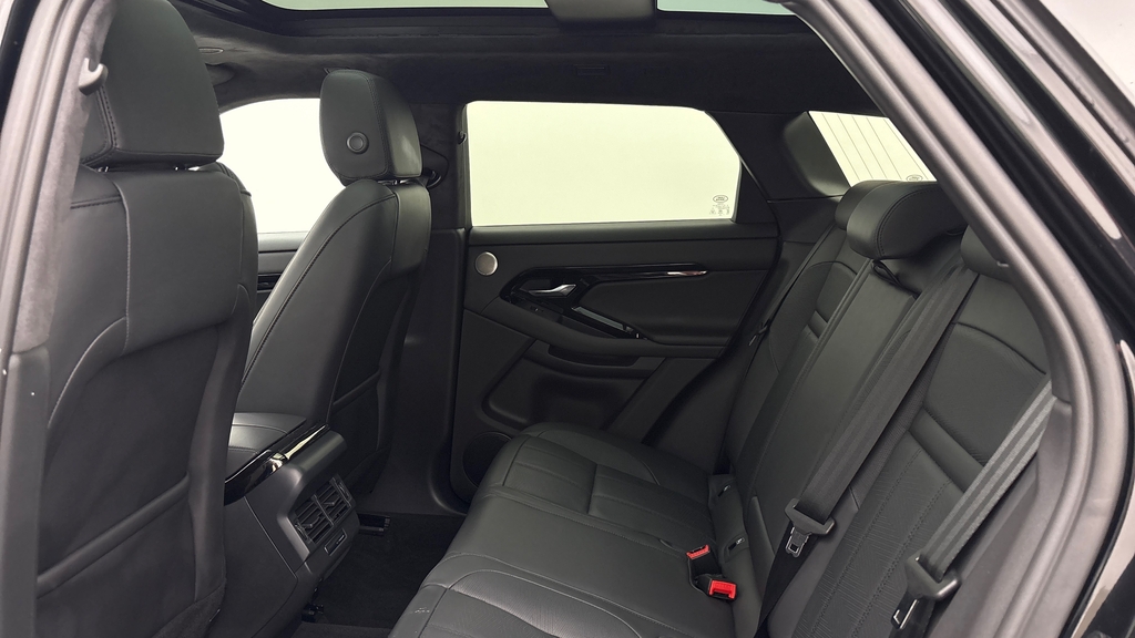 Land Rover Range Rover Evoque P270e Santorini Black Black #4