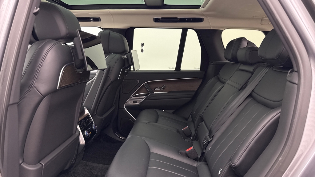 Land Rover Range Rover P460e Eiger Grey Grey #4