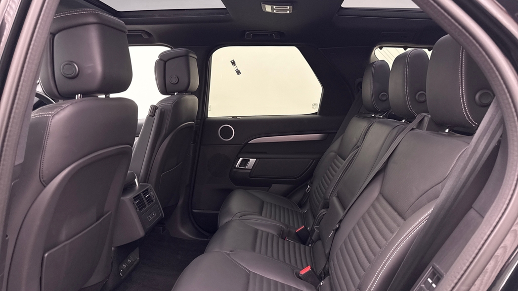 Land Rover Discovery D350 Dynamic Hse Santorini Black Black #4
