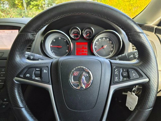 Vauxhall Insignia 2.0 Sri Nav Cdti 157 Bhp 6Sp Hatch Silver #17