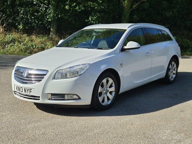 Vauxhall Insignia 2013 2 2.0 Cdti Sri Nav Sports Tourer A White #2