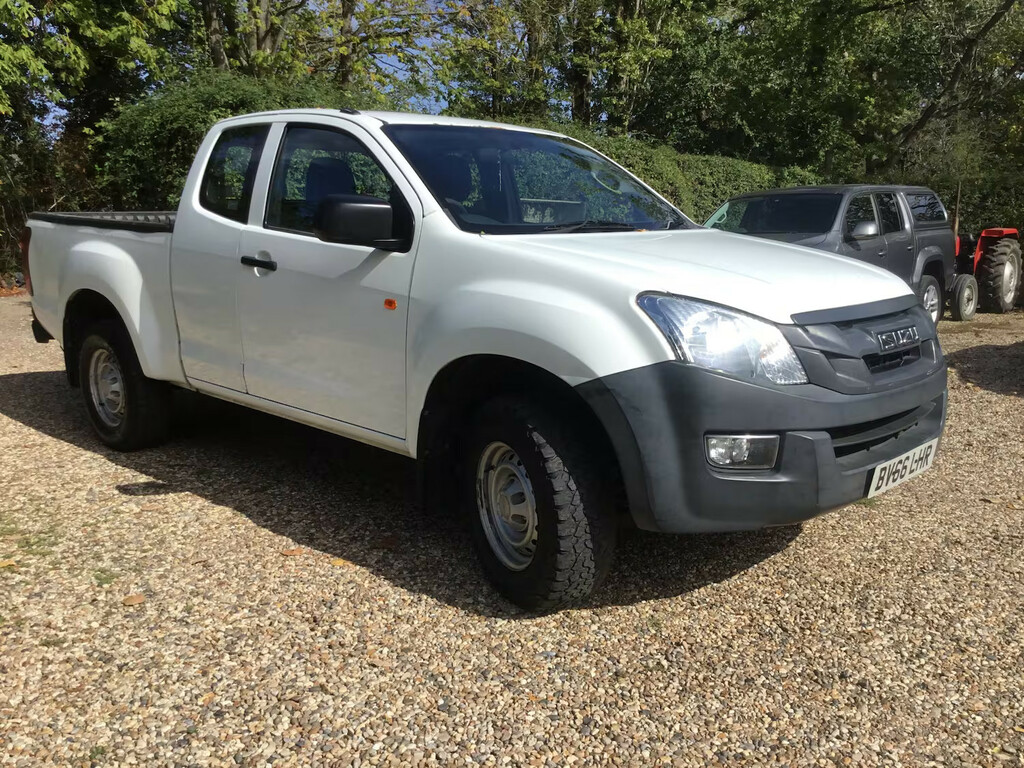 Isuzu D-Max 2.5Td Extended Cab 4X4 Pick Up White