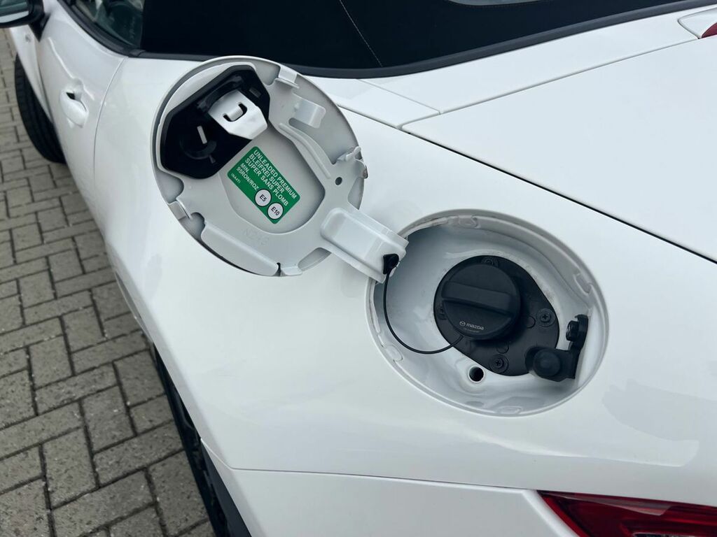 Mazda MX-5 1.5 132 Prime-line White #6