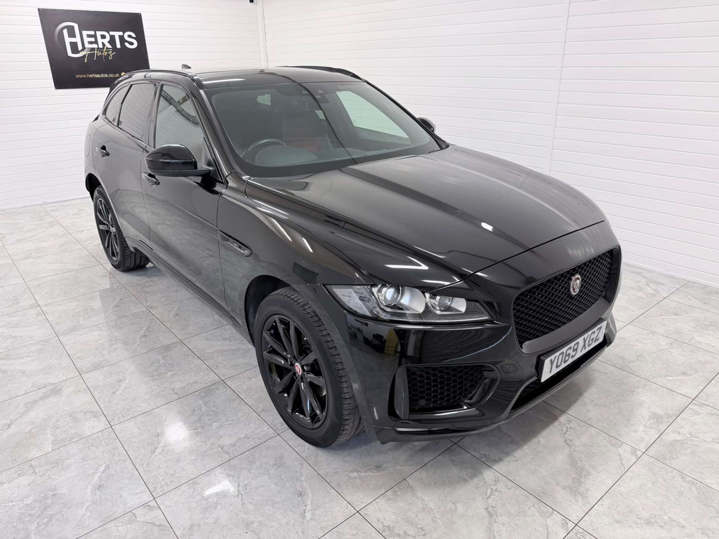 Jaguar F-Pace Chequered Flag Awd D 4Wd Black
