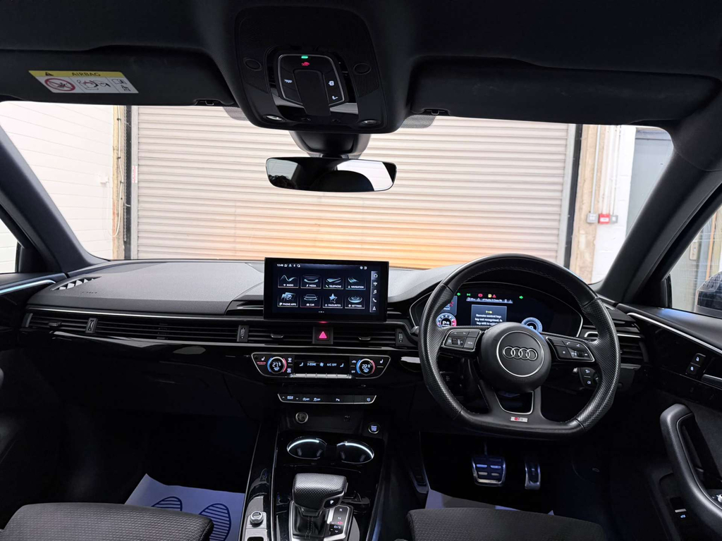 Audi A4 Black Edition 35 Tfsi Mhev  #2