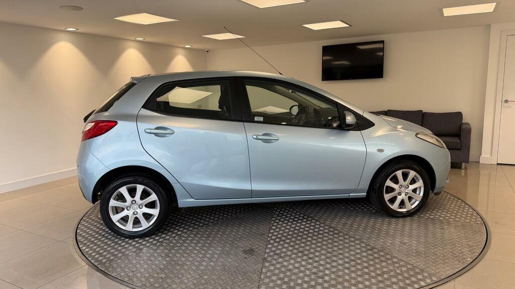 Mazda 2 09 Mazda Mazda2 1.5 Sport Euro 4 White #18