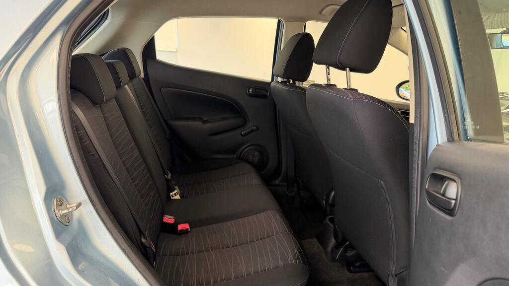 Mazda 2 09 Mazda Mazda2 1.5 Sport Euro 4 White #45