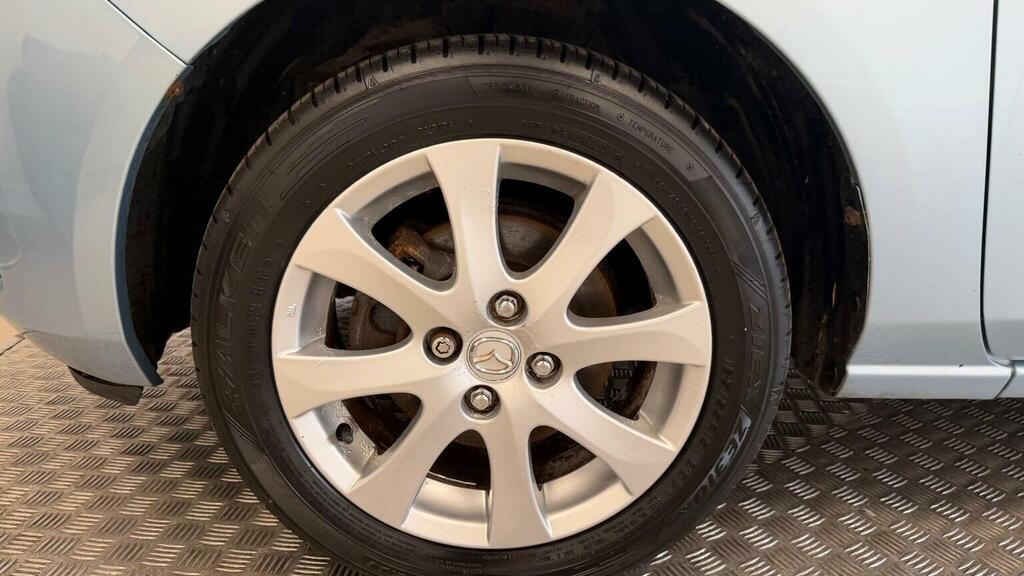 Mazda 2 09 Mazda Mazda2 1.5 Sport Euro 4 White #34