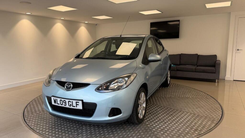 Mazda 2 09 Mazda Mazda2 1.5 Sport Euro 4 White #26