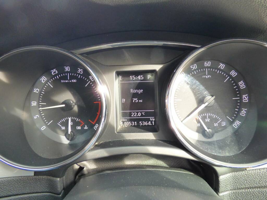 Skoda Superb 2.0 Elegance Tdi Cr 140 Bhp Grey #34