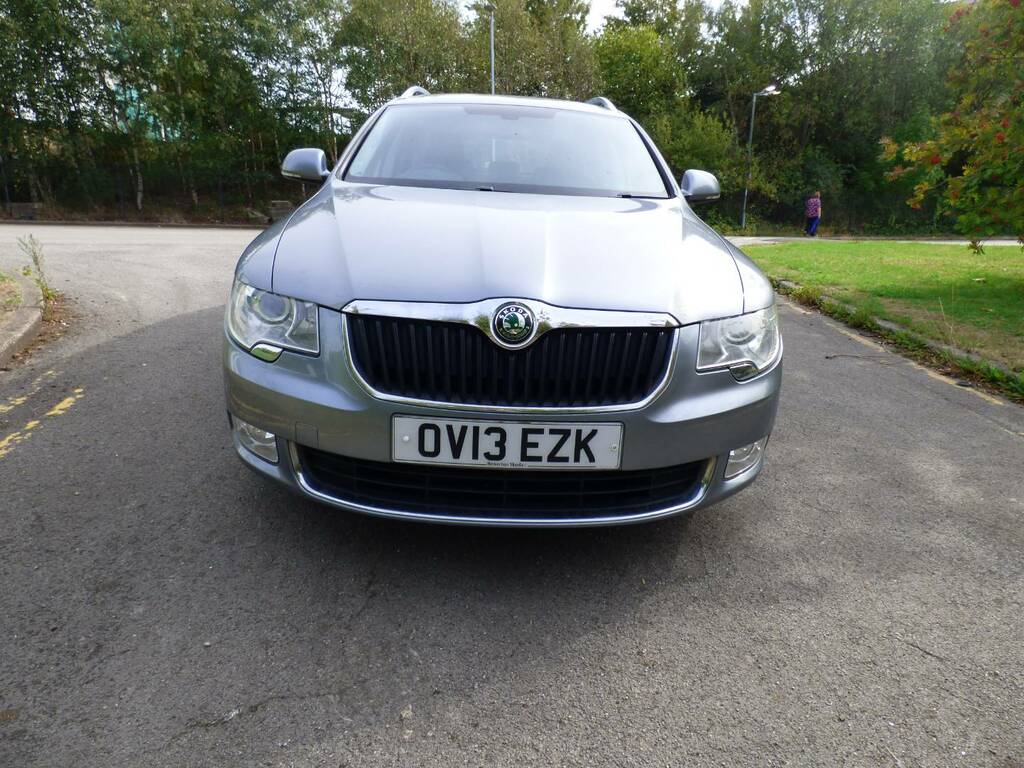 Skoda Superb 2.0 Elegance Tdi Cr 140 Bhp Grey #1