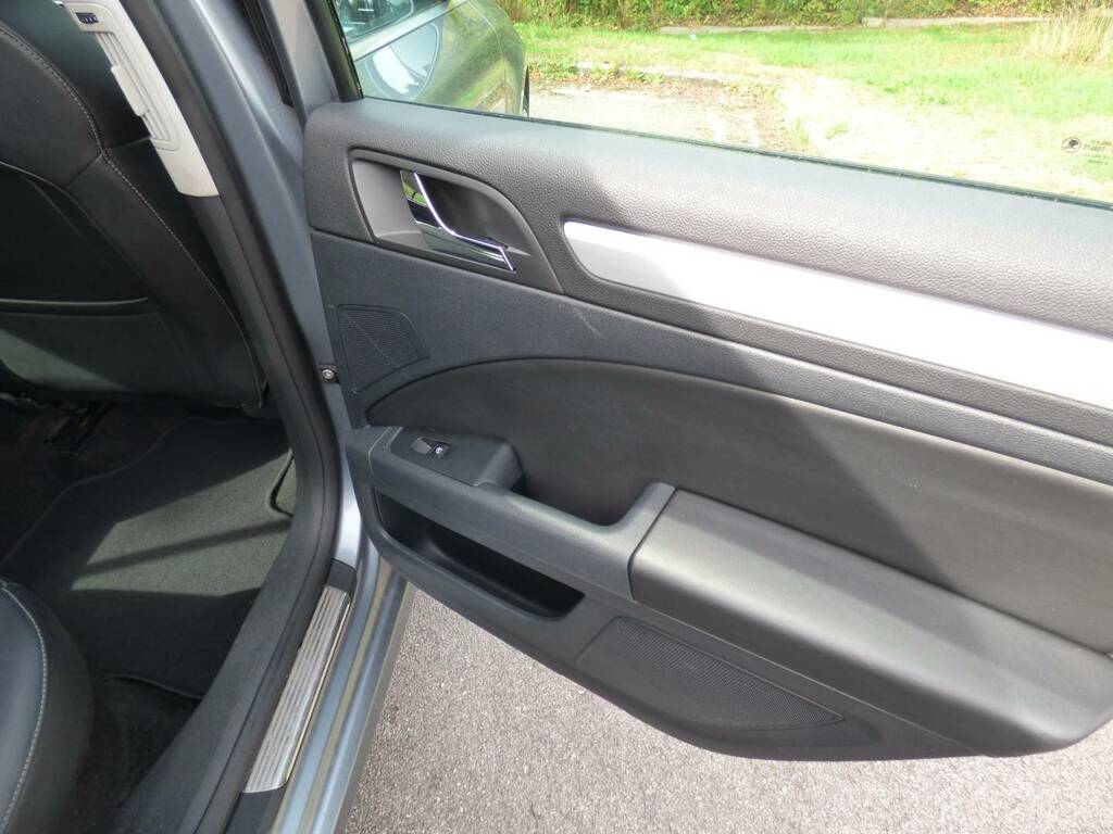 Skoda Superb 2.0 Elegance Tdi Cr 140 Bhp Grey #12