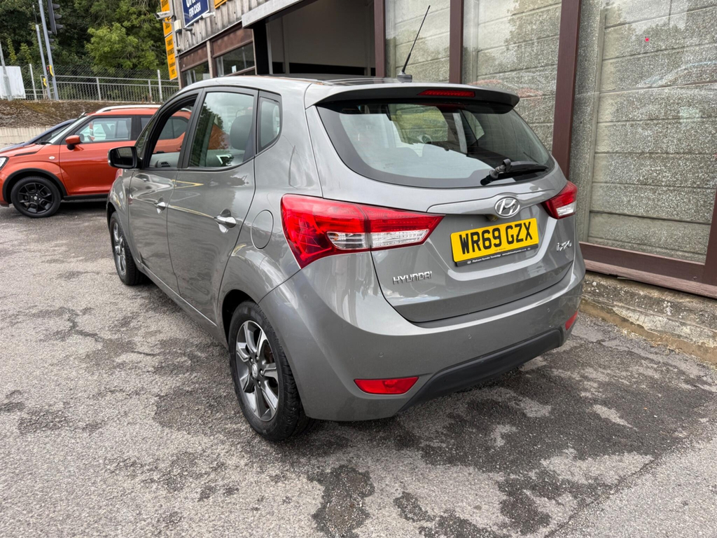 Hyundai Ix20 Hatchback Grey #4