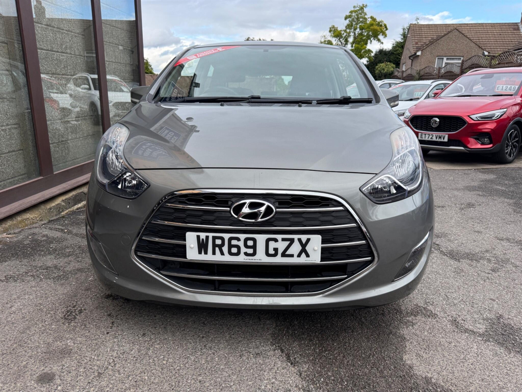 Hyundai Ix20 Hatchback Grey #2
