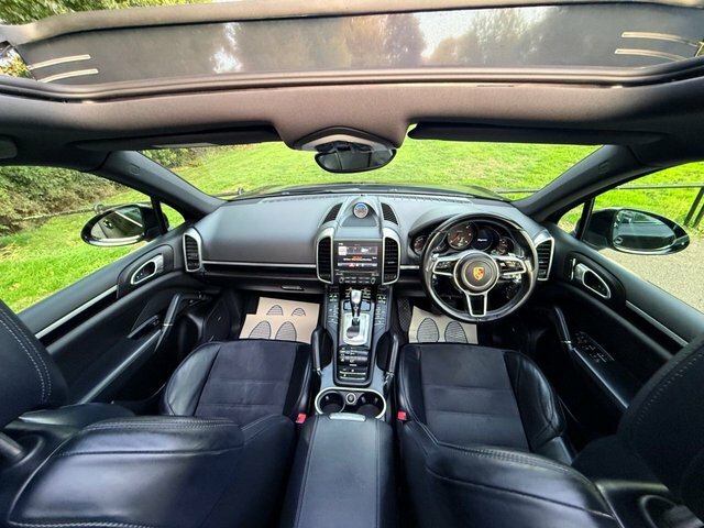 Porsche Cayenne 2017 3.0 Td V6 Platinum Edition Black Pack Panoram Black #5