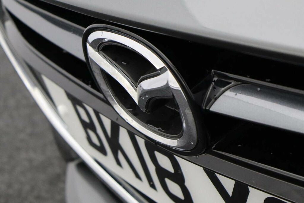 Mazda 2 1.5 Skyactiv-g Se Hatchback Euro White #35