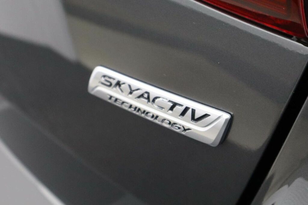 Mazda 2 1.5 Skyactiv-g Se Hatchback Euro White #27