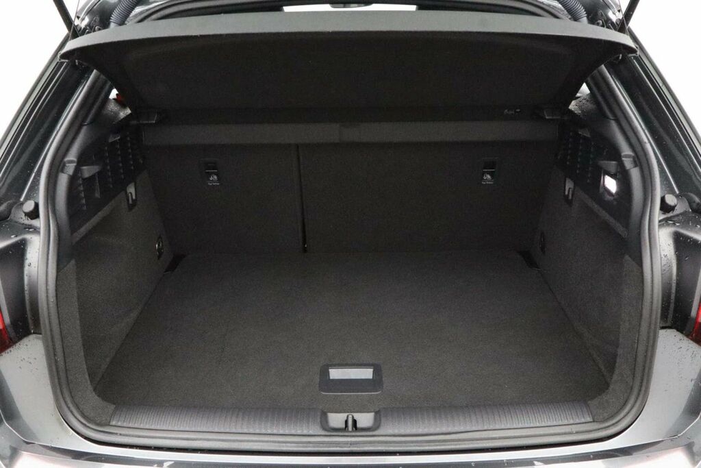 Audi Q2 Audi Q2 S Line 1.4 Tfsi Cylinder On Demand 150 Ps Black #25