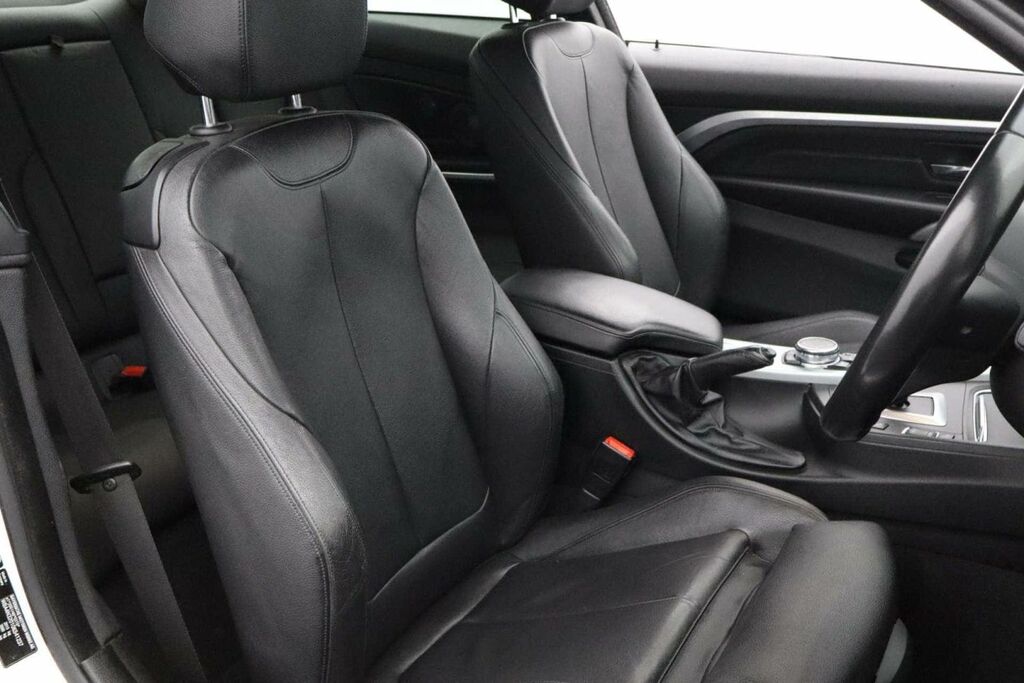 BMW 4 Series 420D M Sport White #24