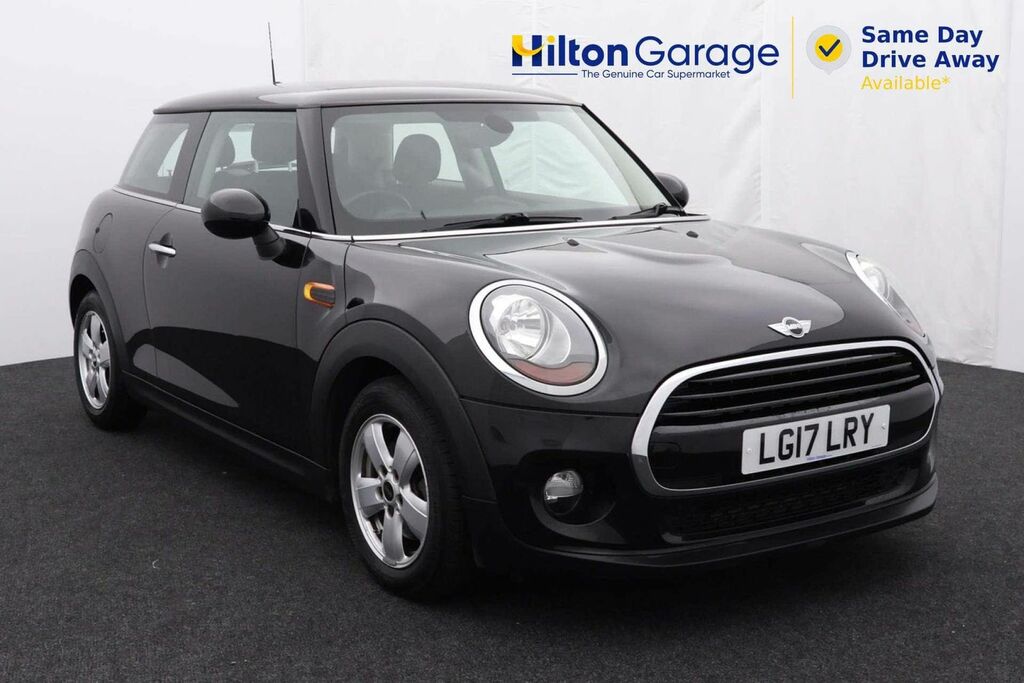 Mini Hatch 1.5 Cooper Black