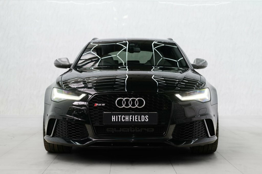 Audi RS6 Avant 4L Performance Black #4