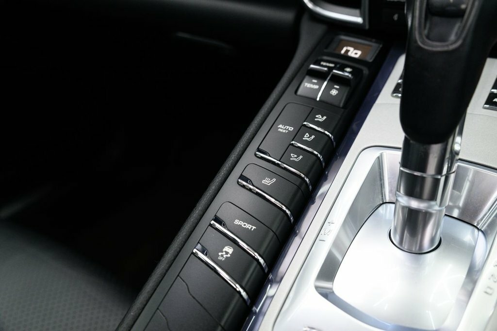 Porsche Panamera 3.0 V6 Platinum Edition Tiptronic S #34
