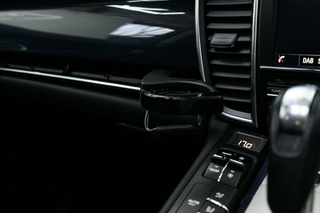 Porsche Panamera 3.0 V6 Platinum Edition Tiptronic S #40