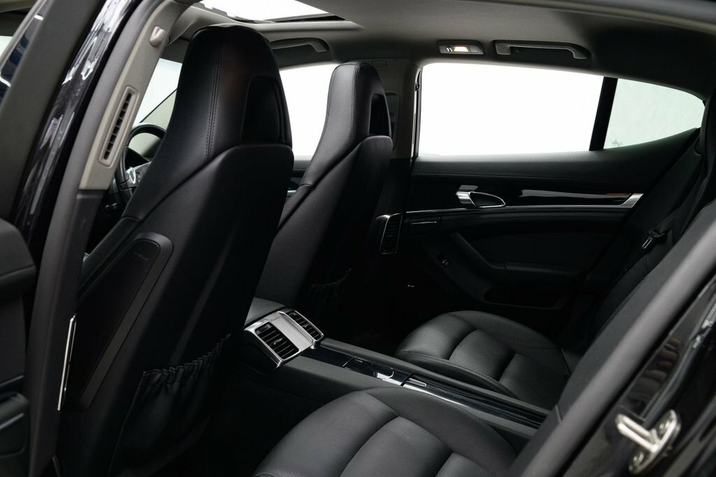 Porsche Panamera 3.0 V6 Platinum Edition Tiptronic S #19