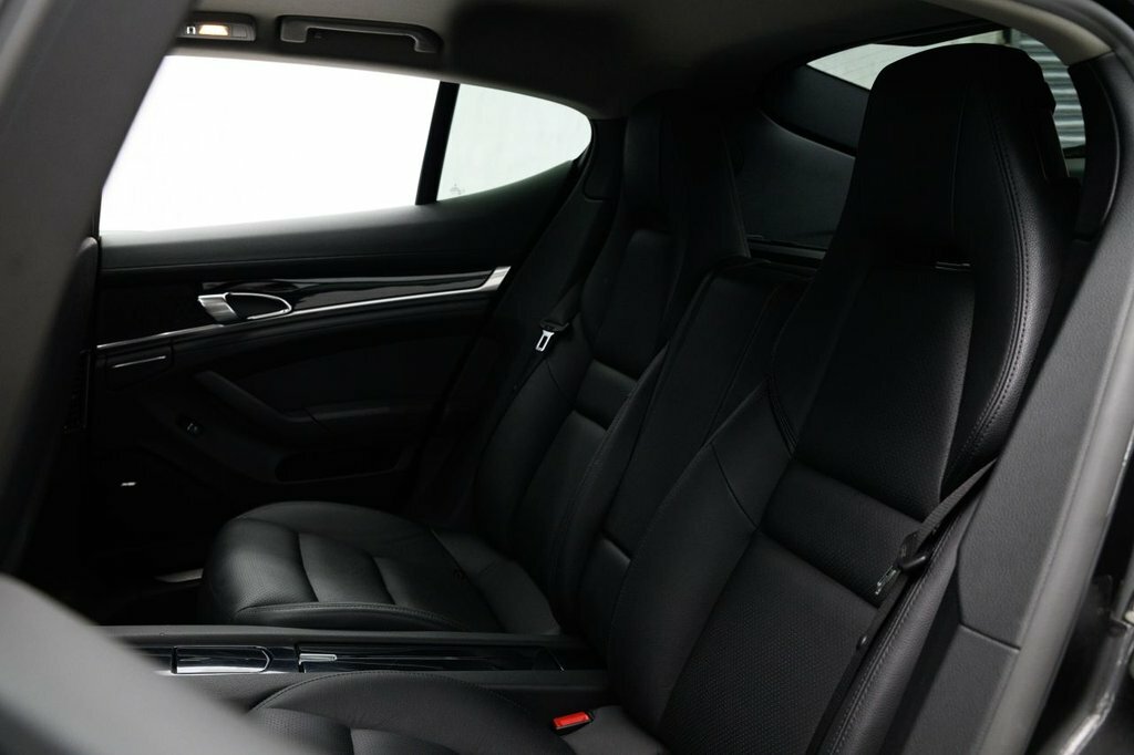 Porsche Panamera 3.0 V6 Platinum Edition Tiptronic S #20
