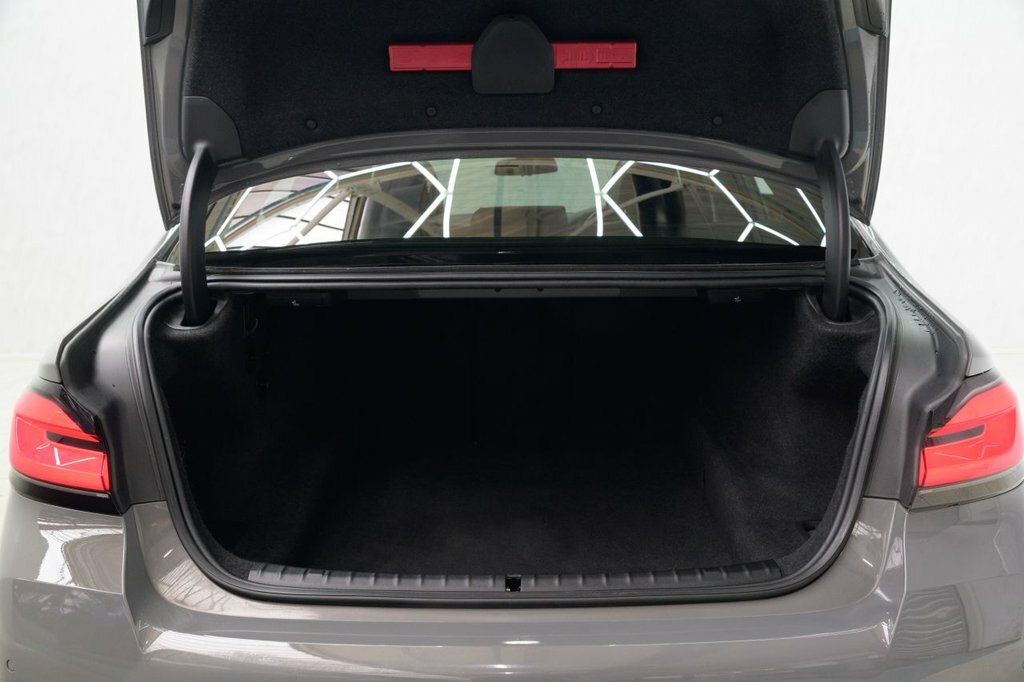BMW 5 Series 530E M Sport Black #20