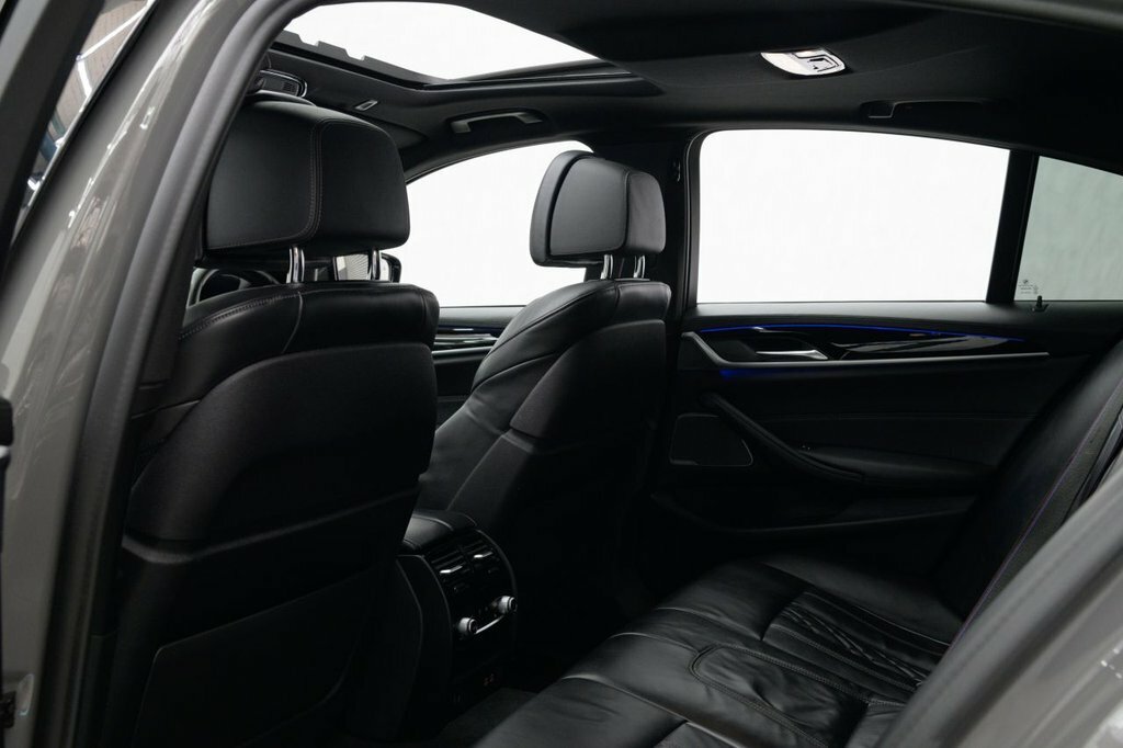 BMW 5 Series 530E M Sport Black #22