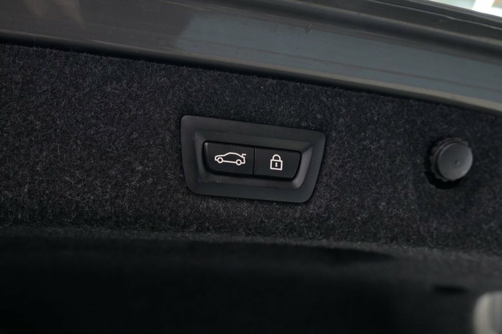 BMW 5 Series 530E M Sport Black #21
