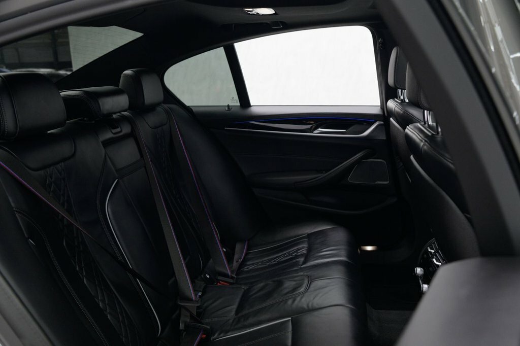 BMW 5 Series 530E M Sport Black #19