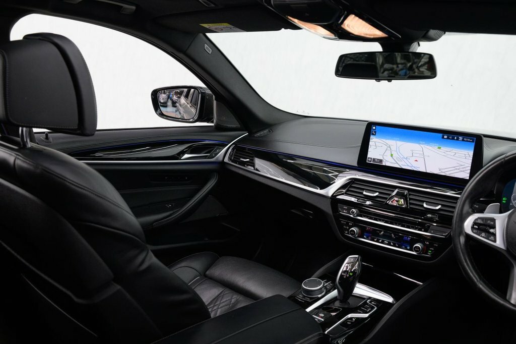 BMW 5 Series 530E M Sport Black #29