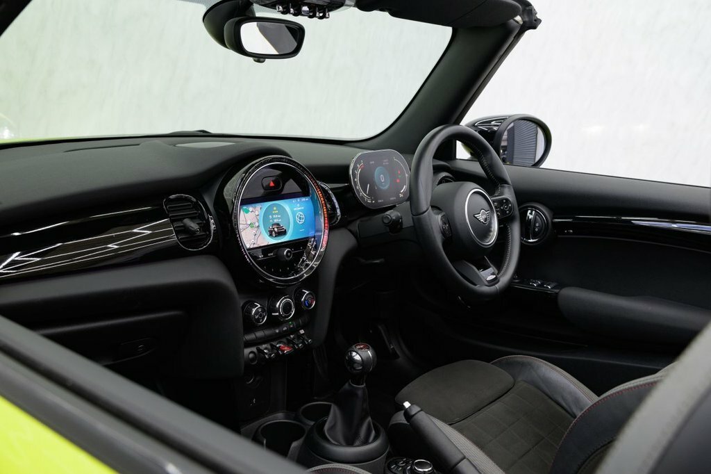 Mini Convertible 1.5L Cooper Sport Yellow #3