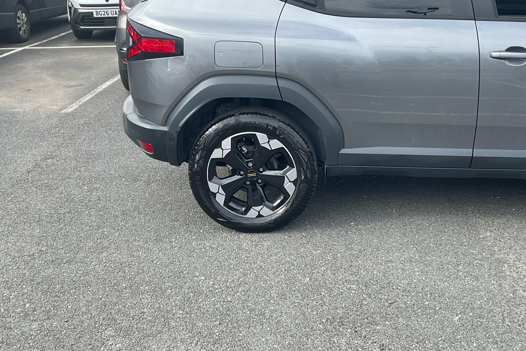 Dacia Duster 1.2 Tce 130 Extreme Grey #4