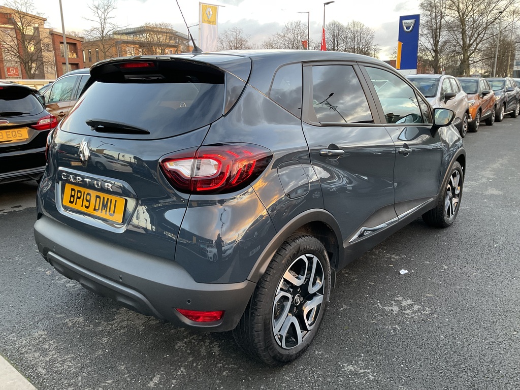 Renault Captur 1.3 Tce 150 Iconic Edc Black #6