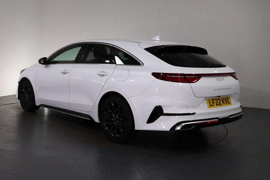 Kia Proceed Gt-line LF22KVE White #5