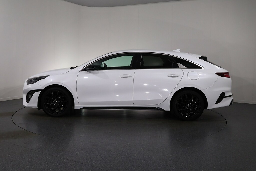 Kia Proceed Gt-line LF22KVE White #4