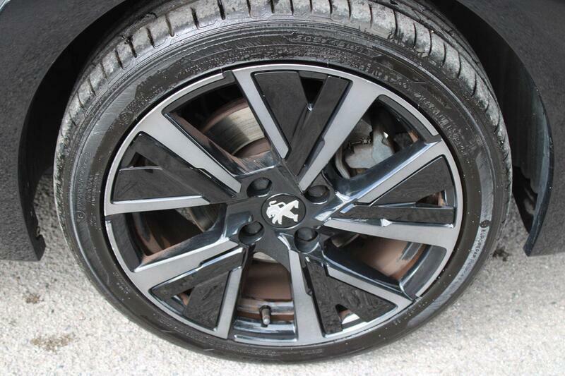 Peugeot 208 Gt Black #15