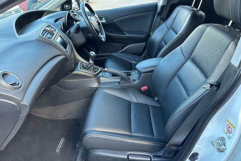 Honda Civic 1.8 I-vtec Sr Tourer Euro 5 Ss White #2