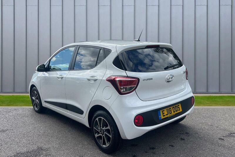 Hyundai I10 1.2 Premium Euro 6 White #5