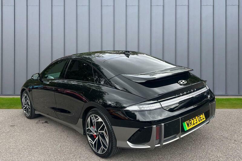 Hyundai Ioniq 6 77.4Kwh Premium Black #5