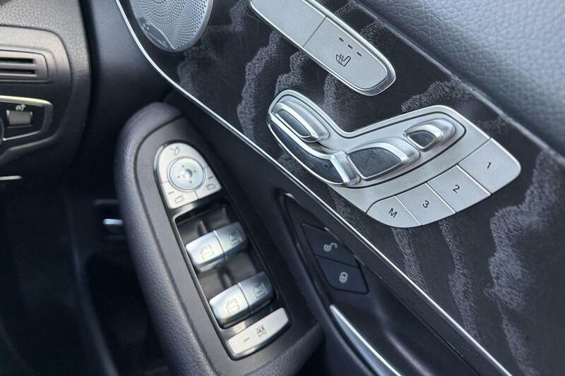 Mercedes-Benz GLC Class Glc 250 Amg Night Edition 4Matic Black #17