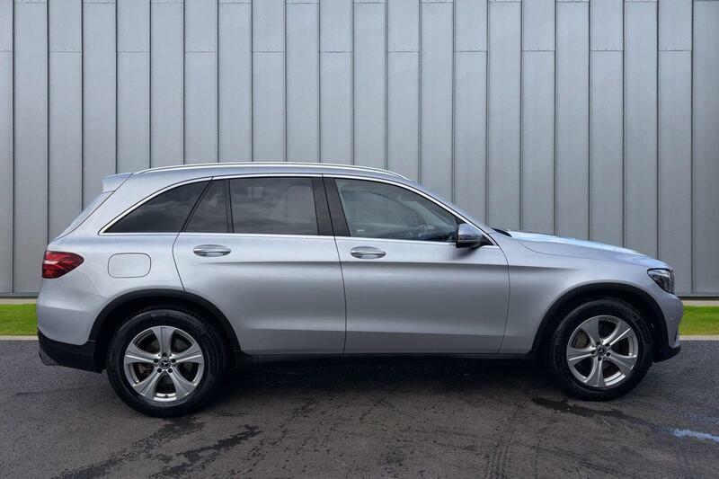 Mercedes-Benz GLC Class Glc 250 Amg Night Edition 4Matic Black #7