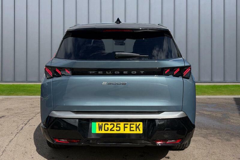 Peugeot 5008 73Kwh Gt 11Kw Charger Blue #6