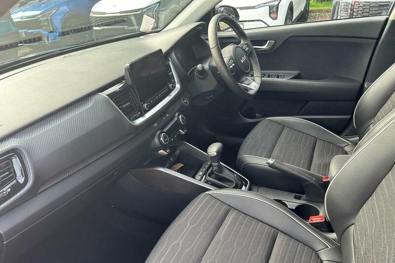 Kia Stonic 1.0 T-gdi Mhev Gt-line S Dct Euro 6 Ss Black #2