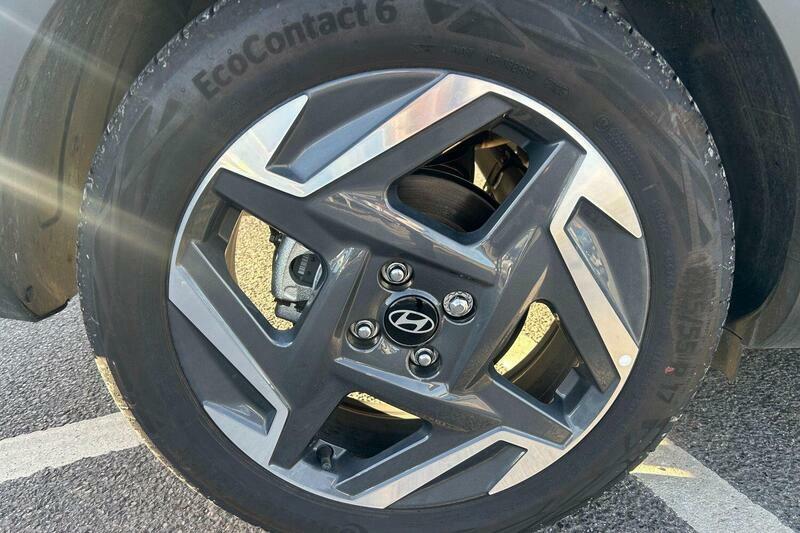 Hyundai Bayon 1.0 Tgdi 90 Tech Line Dct Grey #23