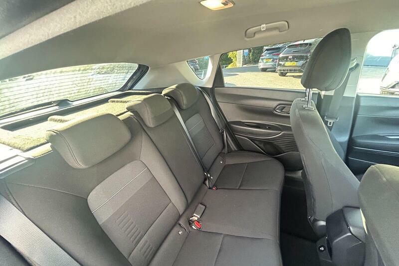 Hyundai Bayon 1.0 Tgdi 90 Tech Line Dct Grey #19