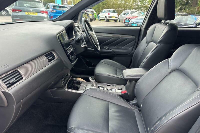 Mitsubishi Outlander 2.4H Twinmotor 13.8Kwh 4H Cvt 4Wd Euro 6 Ss Grey #2
